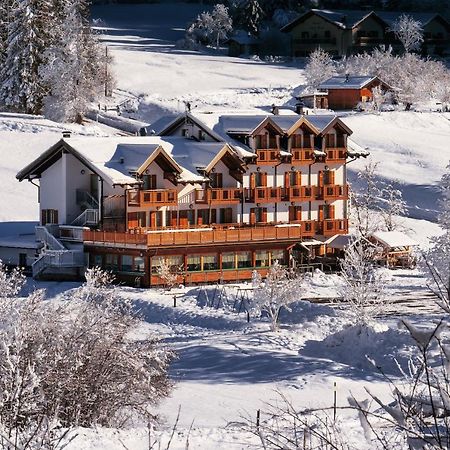 Kapriol Otel Castello Tesino Dış mekan fotoğraf