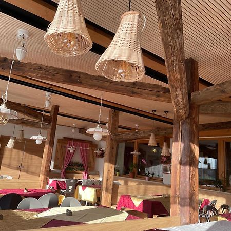 Kapriol Otel Castello Tesino Dış mekan fotoğraf