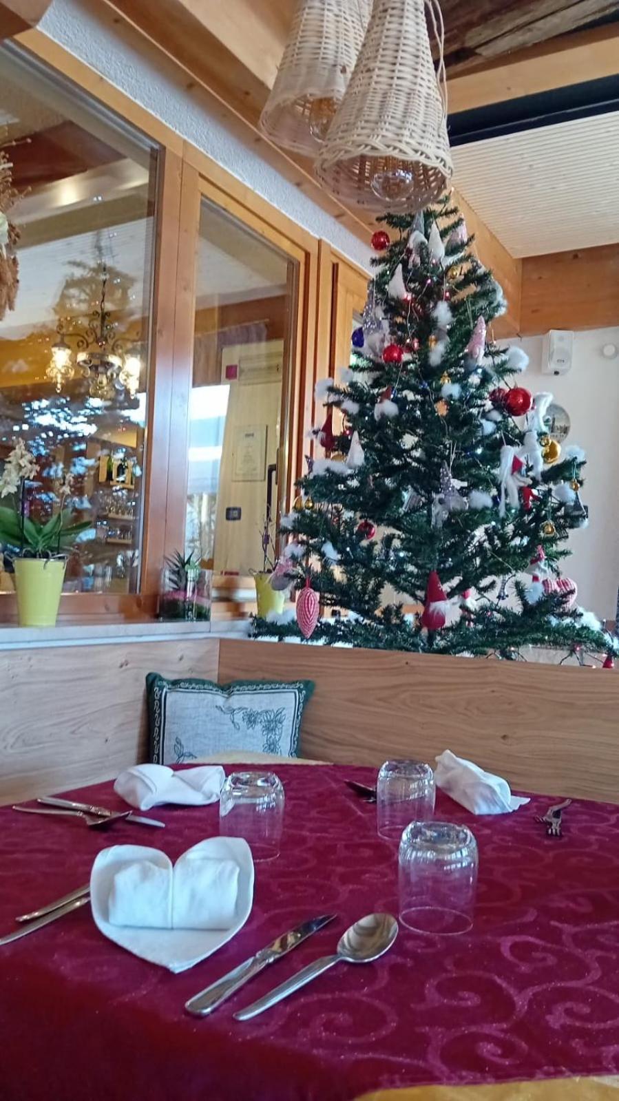 Kapriol Otel Castello Tesino Dış mekan fotoğraf