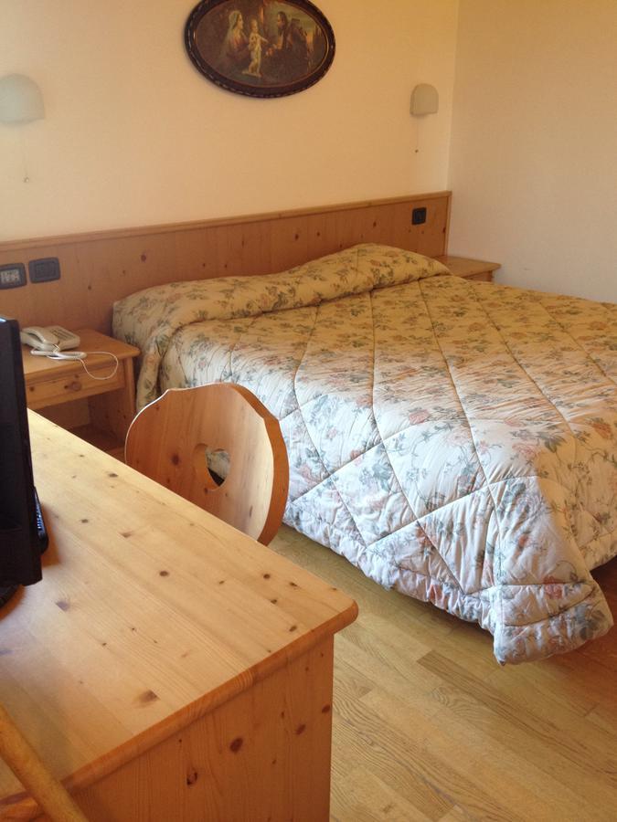 Kapriol Otel Castello Tesino Dış mekan fotoğraf