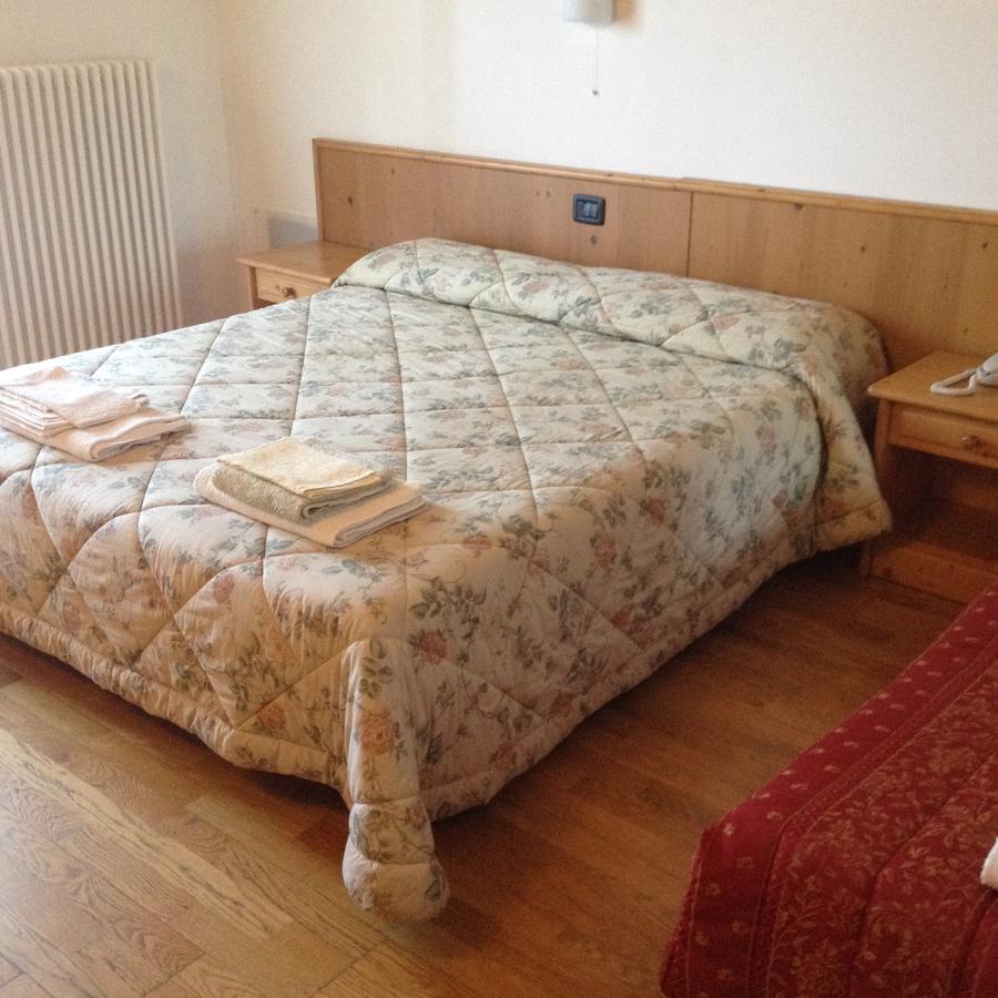 Kapriol Otel Castello Tesino Dış mekan fotoğraf