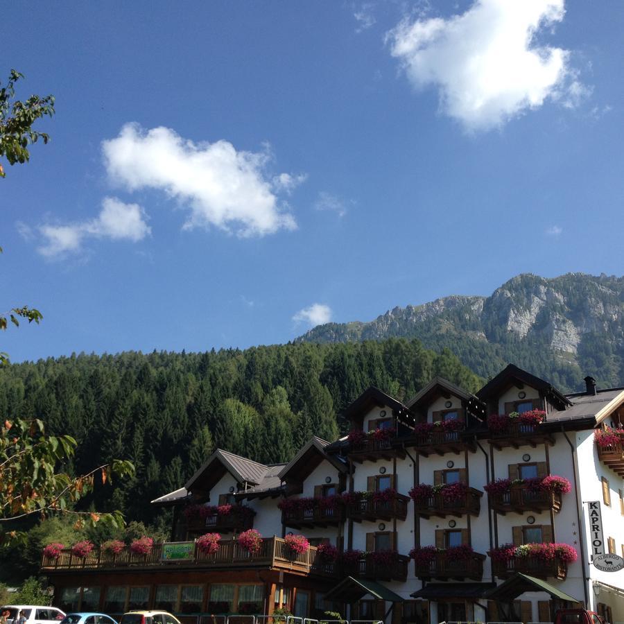 Kapriol Otel Castello Tesino Dış mekan fotoğraf