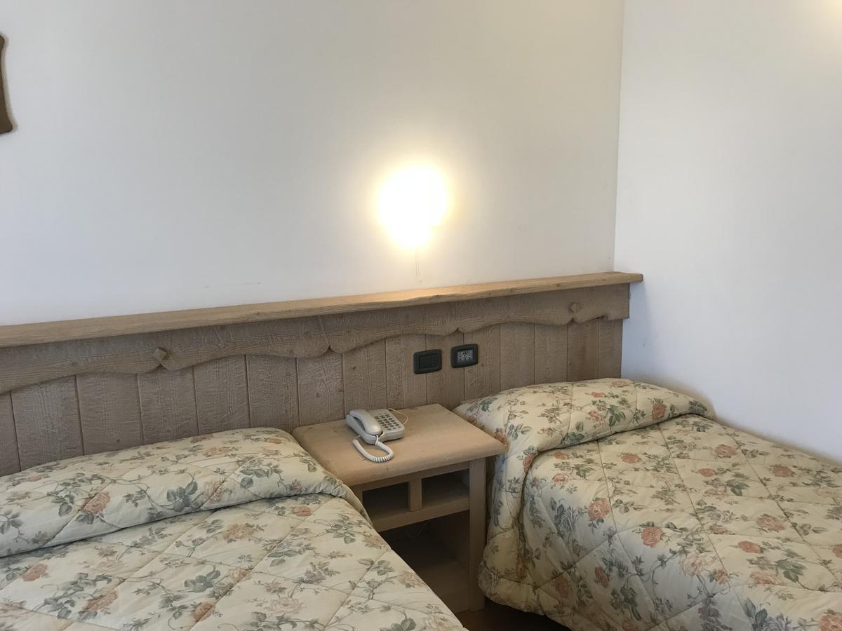 Kapriol Otel Castello Tesino Dış mekan fotoğraf